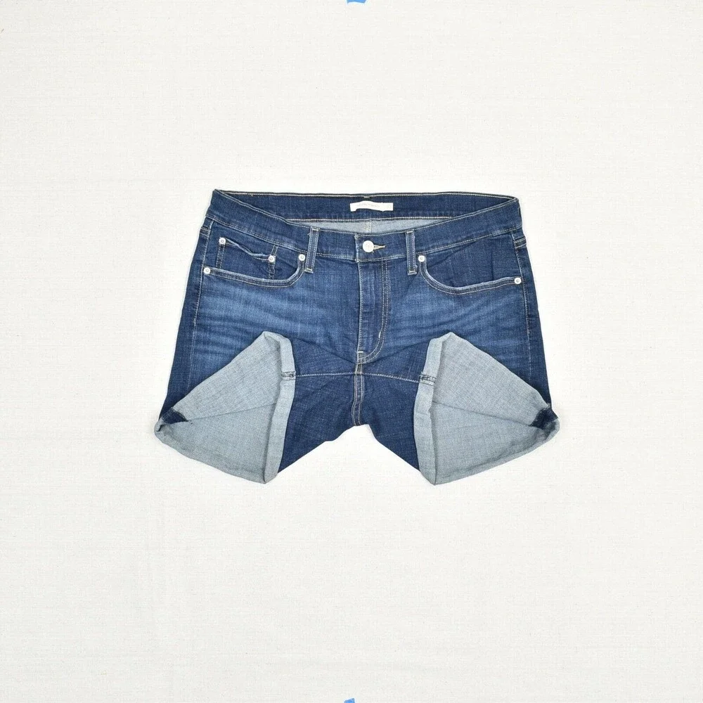 Levi's Women Denim Shorts Cuffed Cotton Blue Size 33 Mid Length Zip Solid